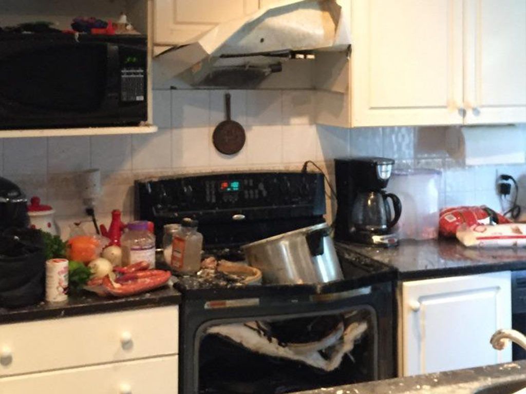 Cooking Fails That Will Make You Want To Postmate Your Food Forever Page 2 Of 25 Obsev