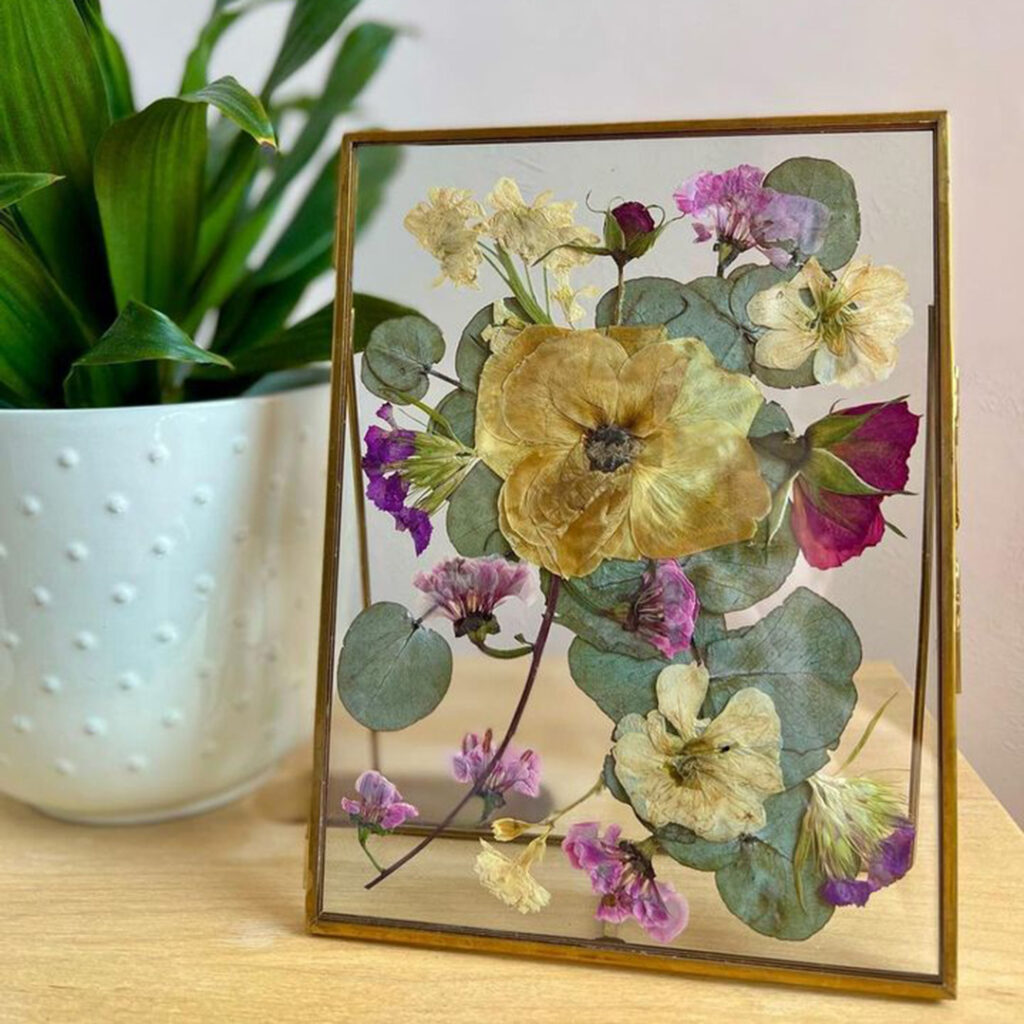 Frame Pressed Flowers