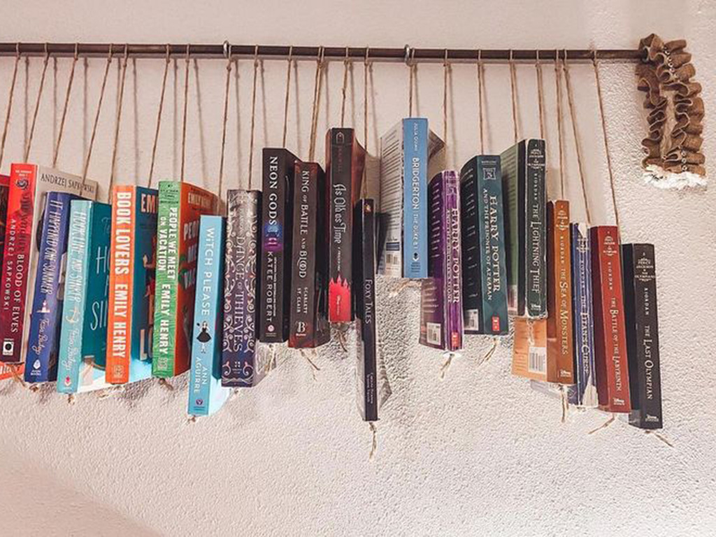 Hanging Bookshelf