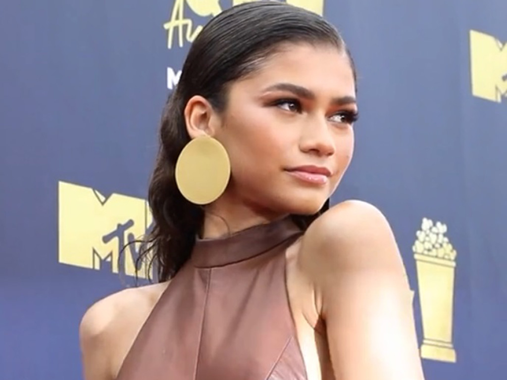 Zendaya on the red carpet of the MTV Movie Awards