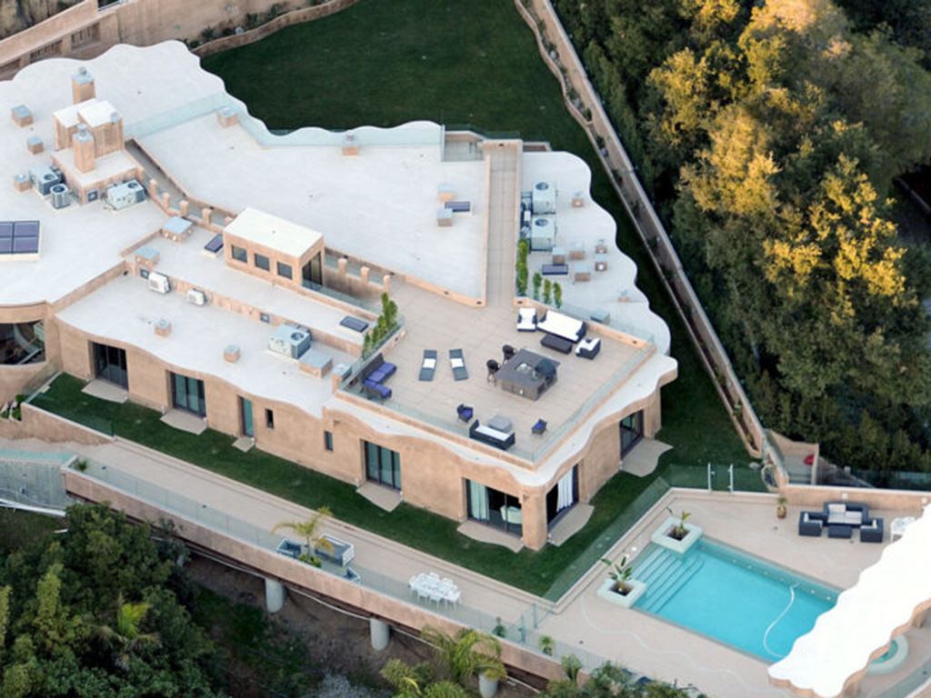 Rihanna's Pacific Palisades mansion