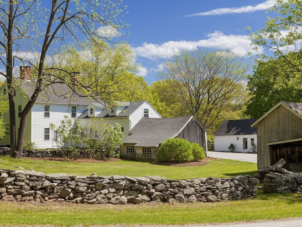 Renee Zellweger's Connecticut farmhouse