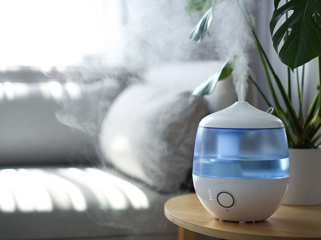 An operating humidifier in a clean room