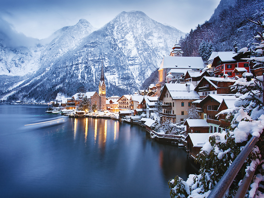 Winter View of Hallstatt, traditional austrian wood village, UNESCO world culture heritage site. Alps, Austria.