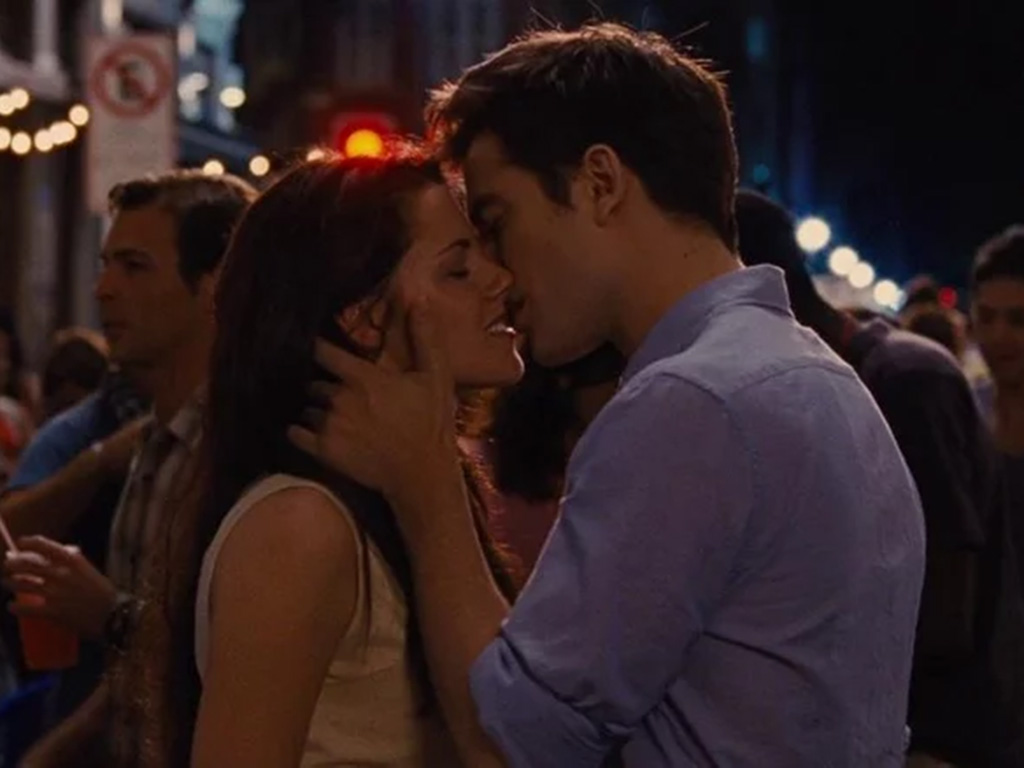 Kristen Stewart and Robert Pattinson in "The Twilight Saga: Breaking Dawn – Part 1"