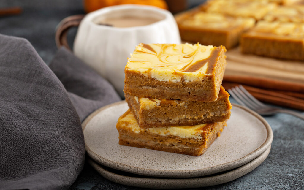 Pumpkin Cheesecake Bars