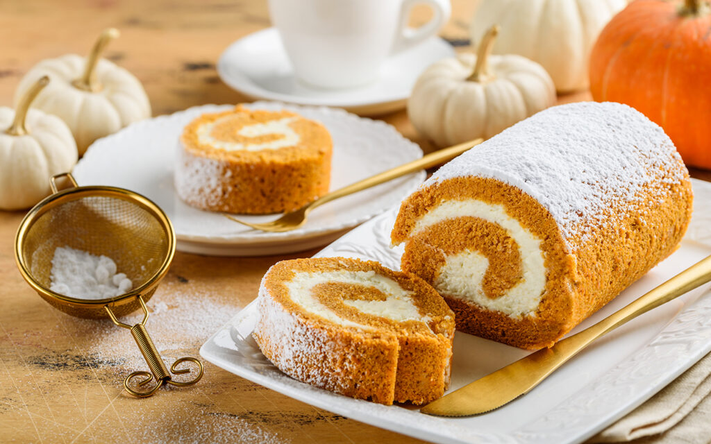 Pumpkin Roll with Cream Cheese Filling